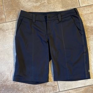 Lululemon Size 6 Bermuda Shorts
